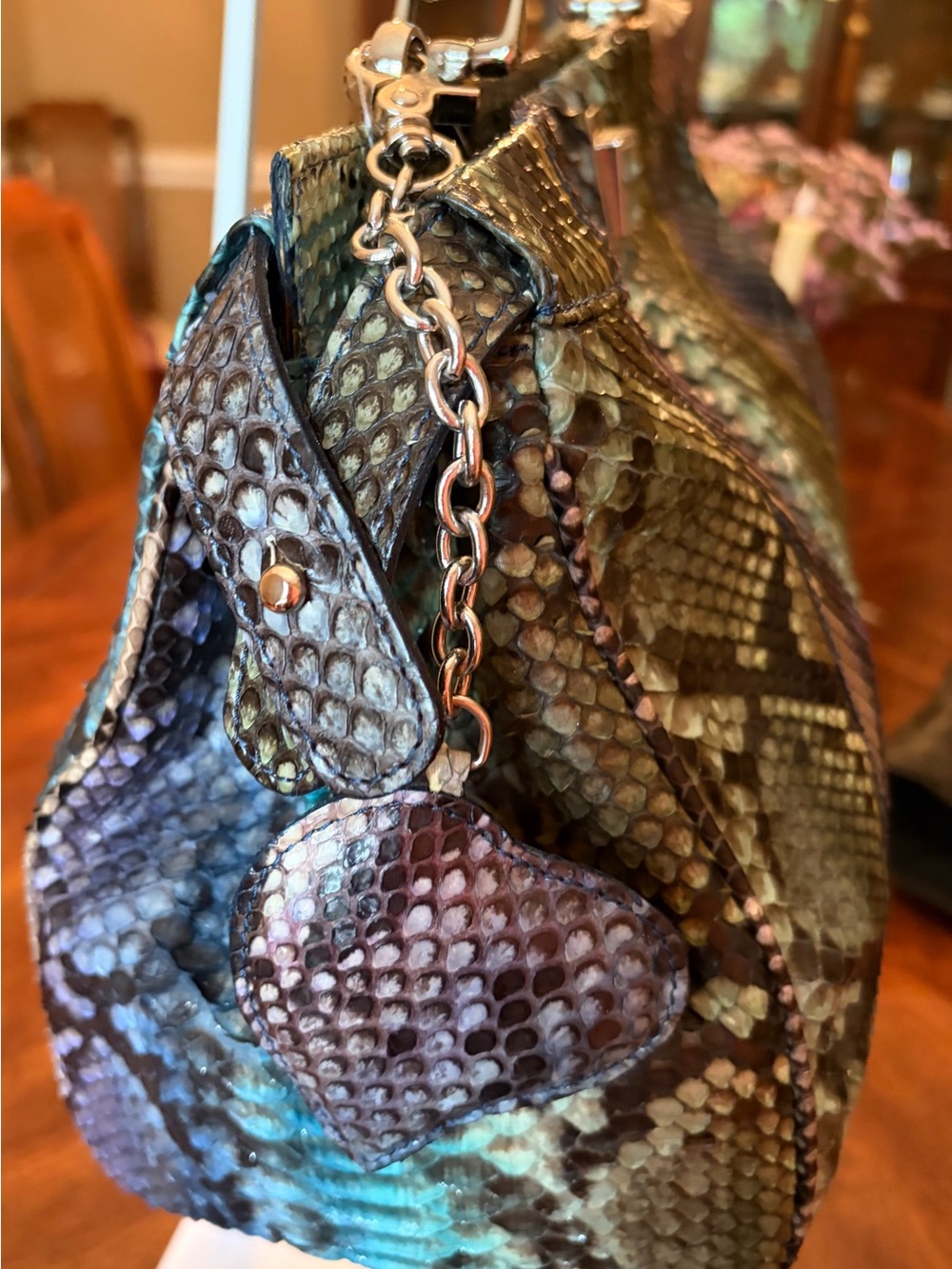 NWT Giorgio’s of Palm Beach Multi Color Python 🐍 Bag w/ Heart Charm - Stunning 🤩